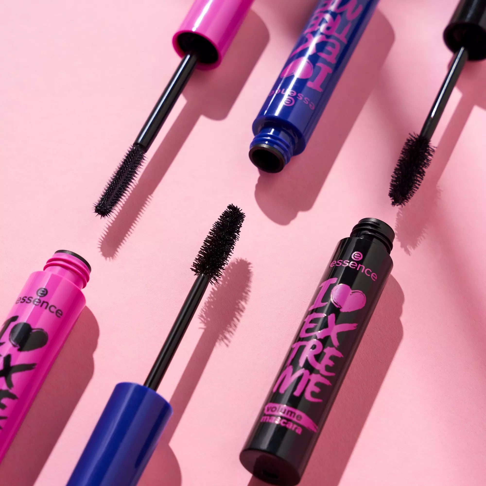 Essence I LOVE EXTREME volume mascara waterproof