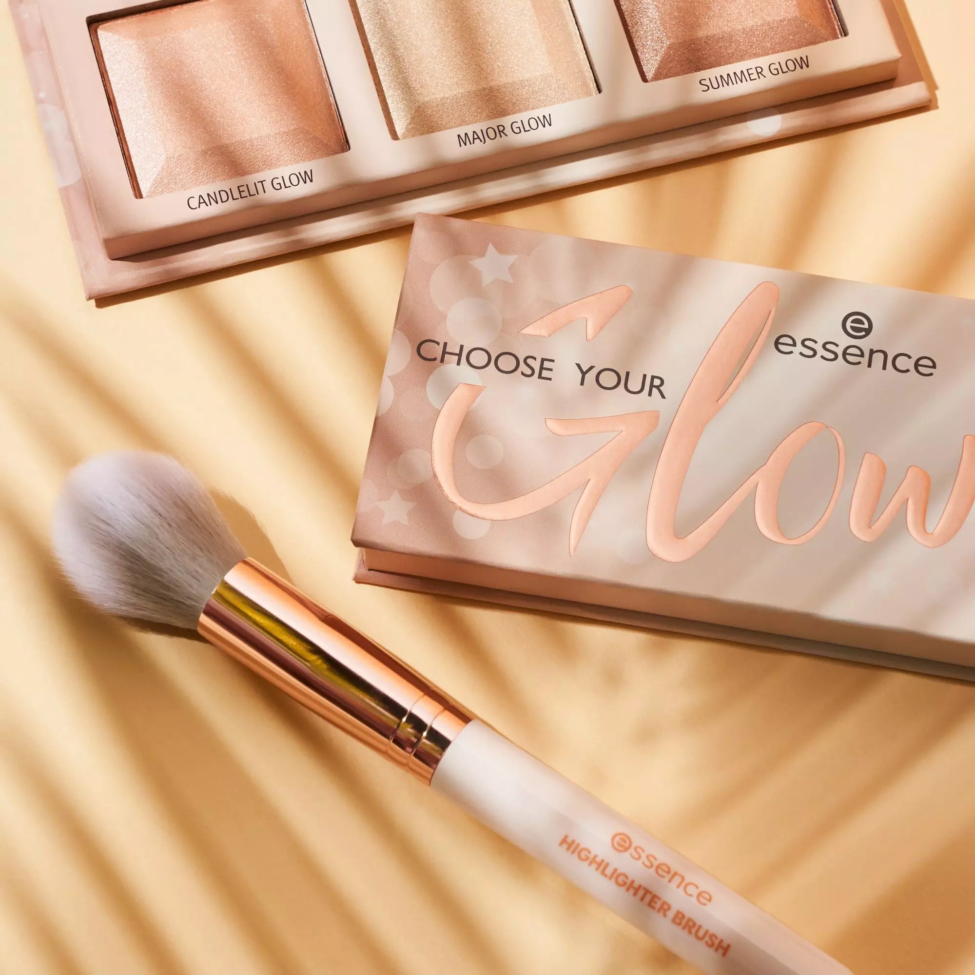 Essence CHOOSE YOUR Glow highlighter palette