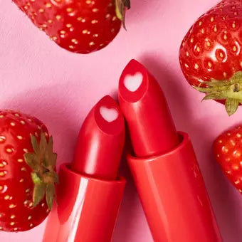 Essence HEART CORE fruity lip balm