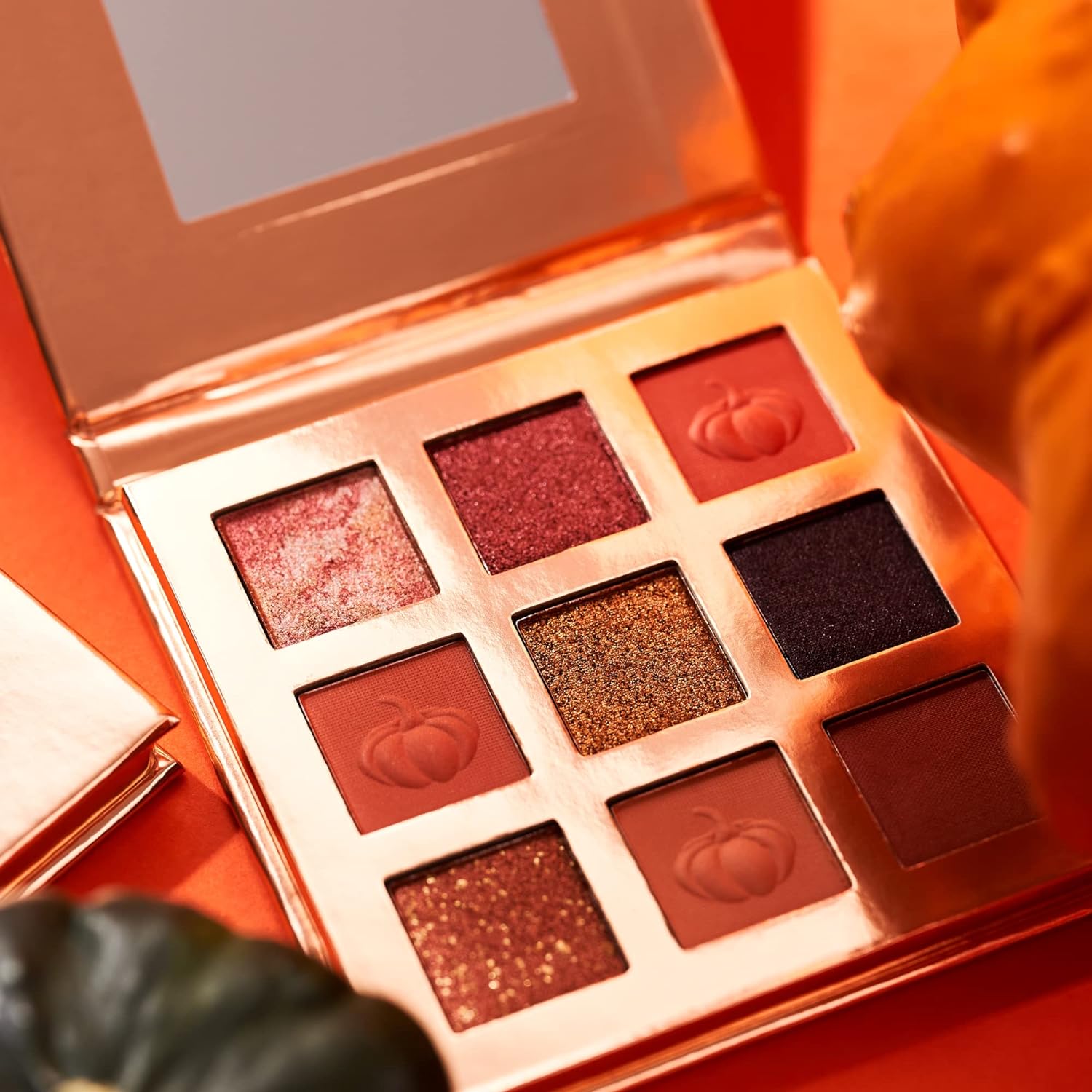 Essence Pumpkins Pretty Please! Eyeshadow Palette No.01